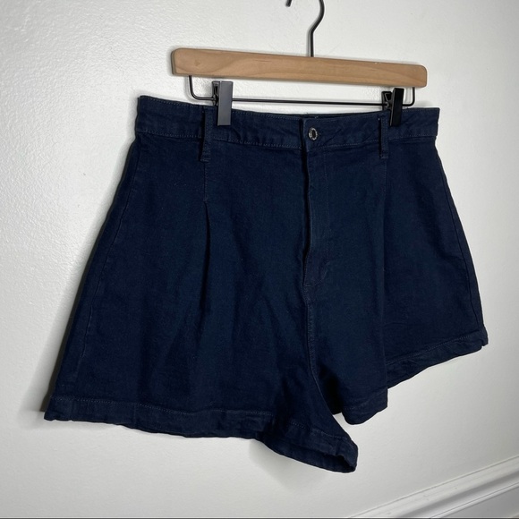 WEWOREWHAT Trumpet Flare Denim Shorts Womens 31 - Picture 2 of 5
